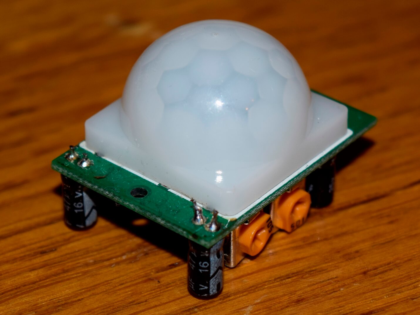 Схема подключения датчика движения HC-SR501 - MicroPi