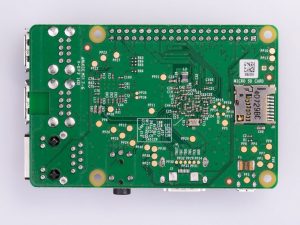 Raspberry Pi 1 Model B+ Plus - вид снизу