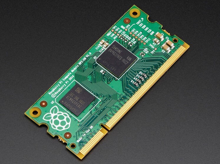 Raspberry Pi Compute Module 1 - «малинка» с размером планки памяти ноутбука